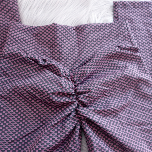 XJBoost Scrunched Yoga Leggings - Picture 5 of 7